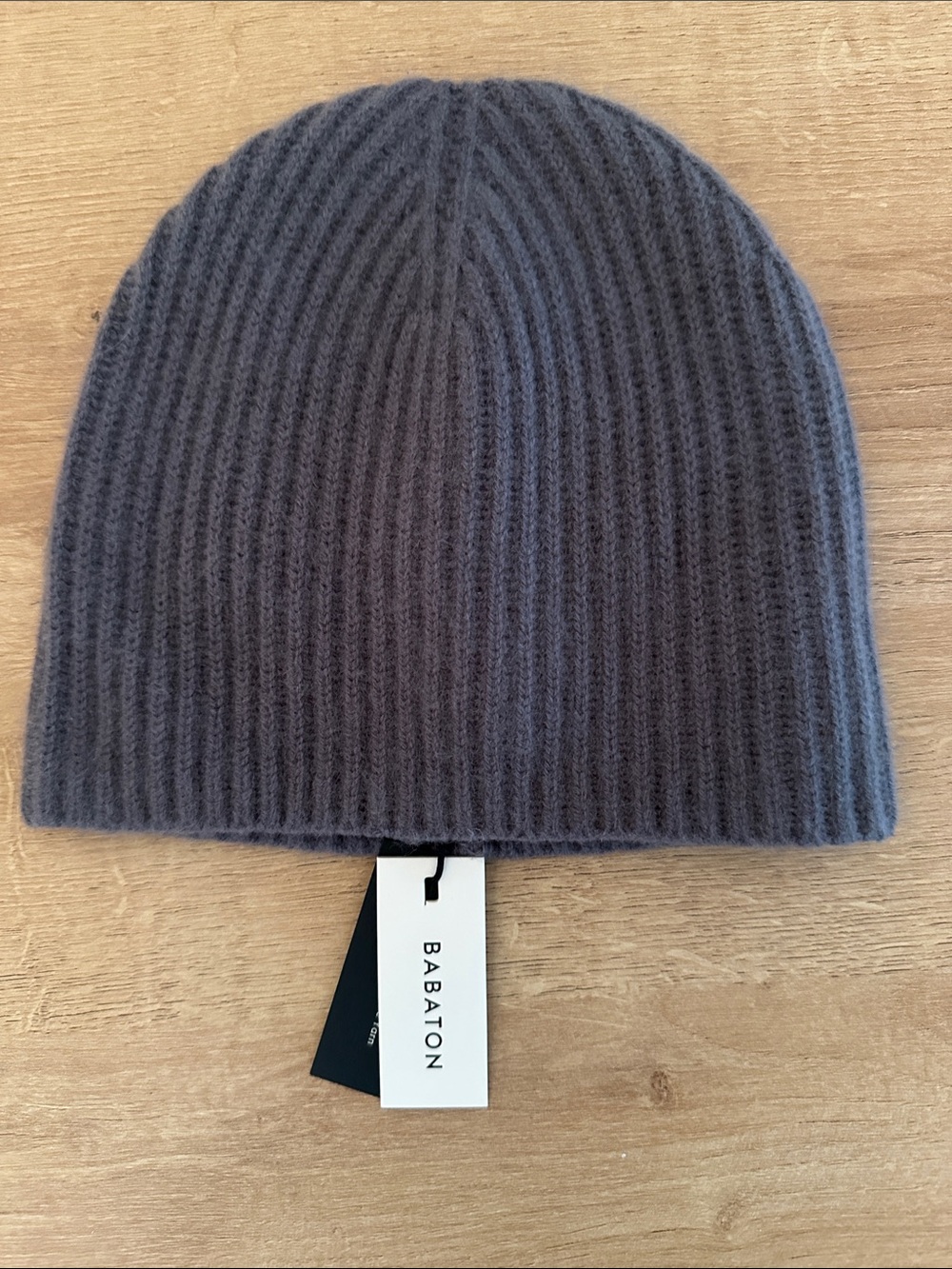 NWT Babaton Aritzia Cashmere Grey Winter Hat Beanie Ribbed Knit